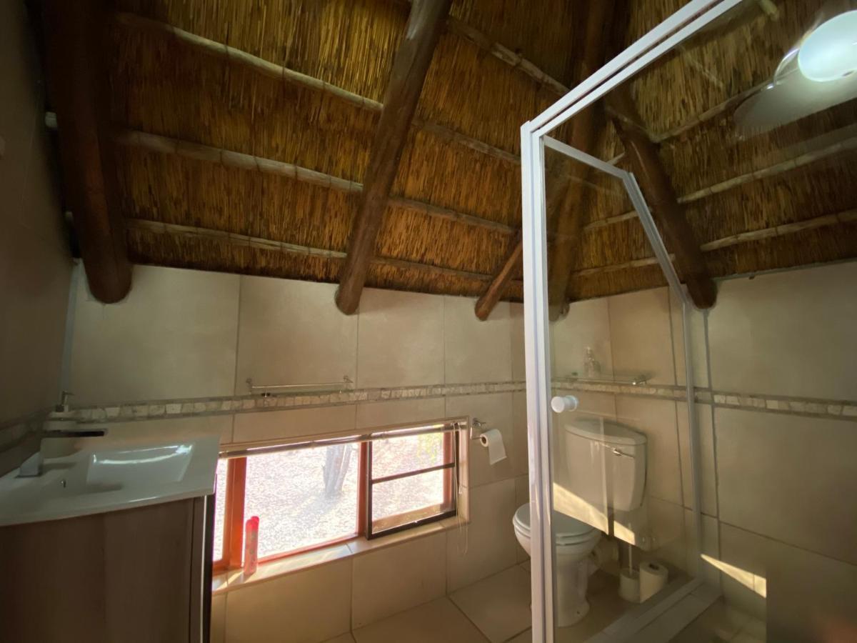 Twiga Lodge Mabalingwe Bela-Bela Exterior photo